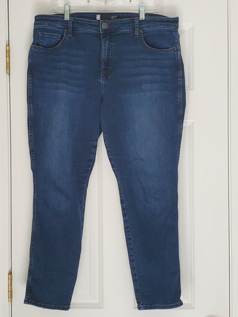 Kut from the Kloth Catherine Midrise Boyfriend Blue Jeans